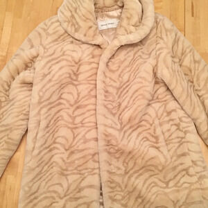 Gorgeous Cream Faux Fur Coat  (Vintage)